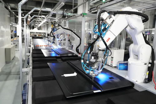 長(zhǎng)虹 從家電巨頭到教育科技引領(lǐng)者，中國(guó)制造的智慧轉(zhuǎn)型